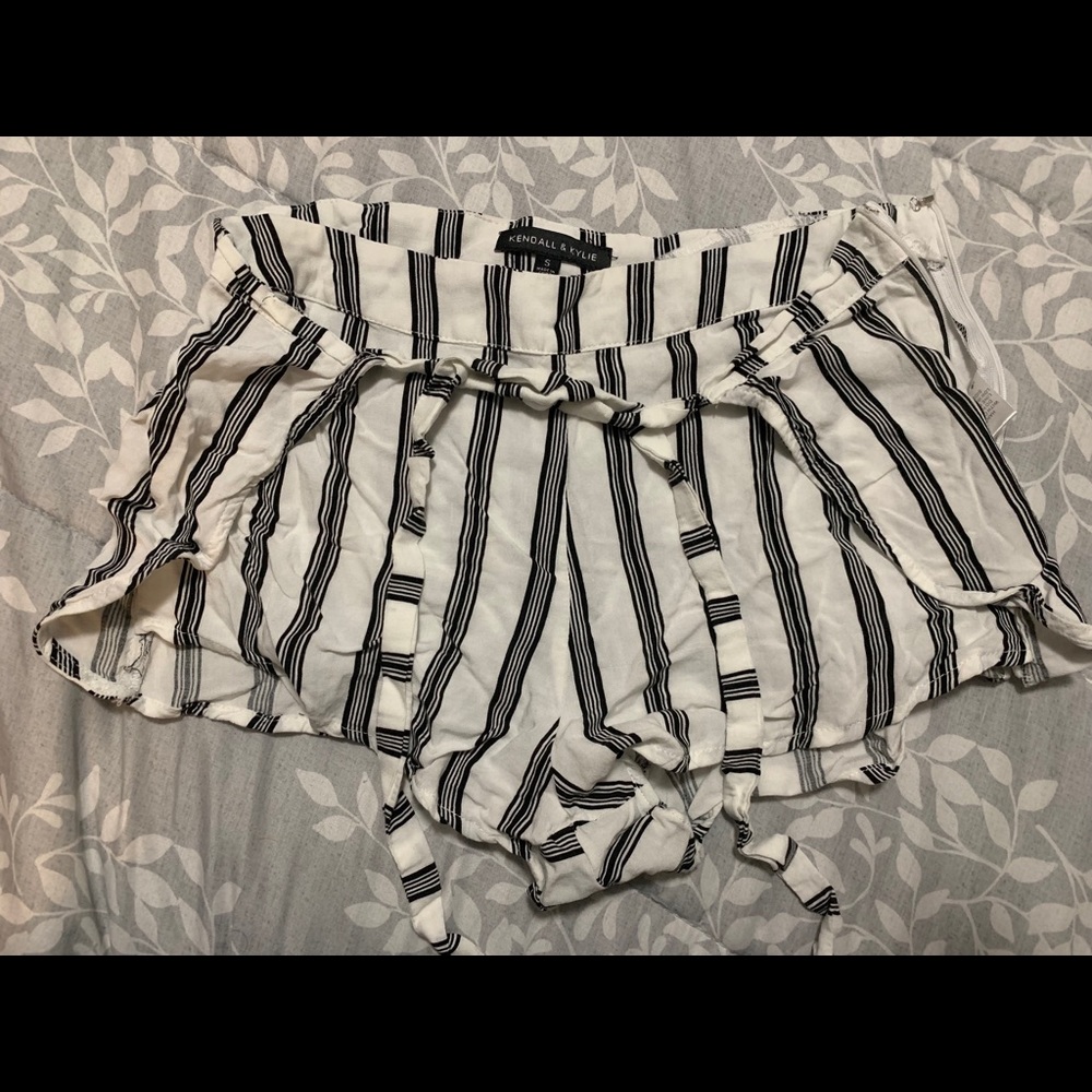 Kendall & Kylie shorts